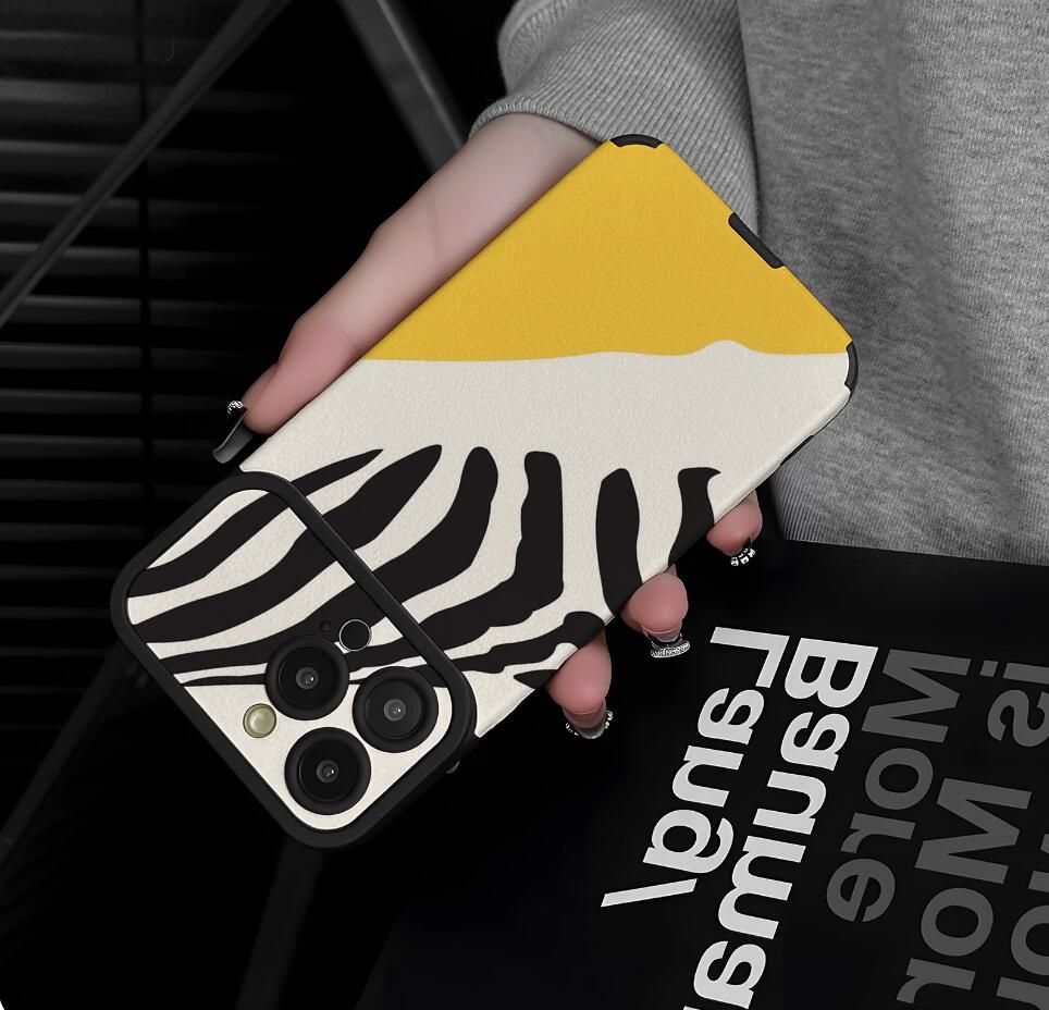 yellow-zebra-patchwork-pattern-iphone-17-pro-max-case-trendy_4