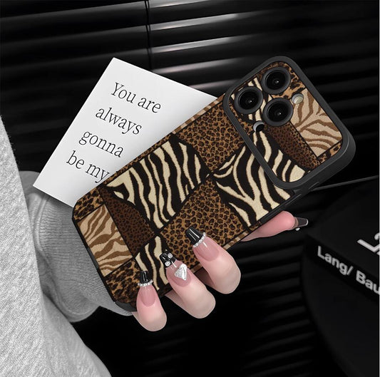 zebra-leopard-patchwork-pattern-iphone-17-pro-max-case-trendy_1