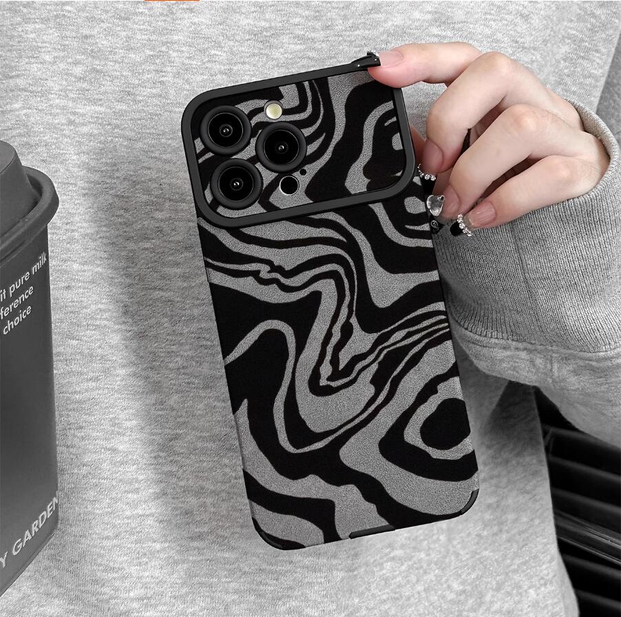 bohm-oder-grant-zebra-pattern-iphone-17-pro-max-case-trendy_3