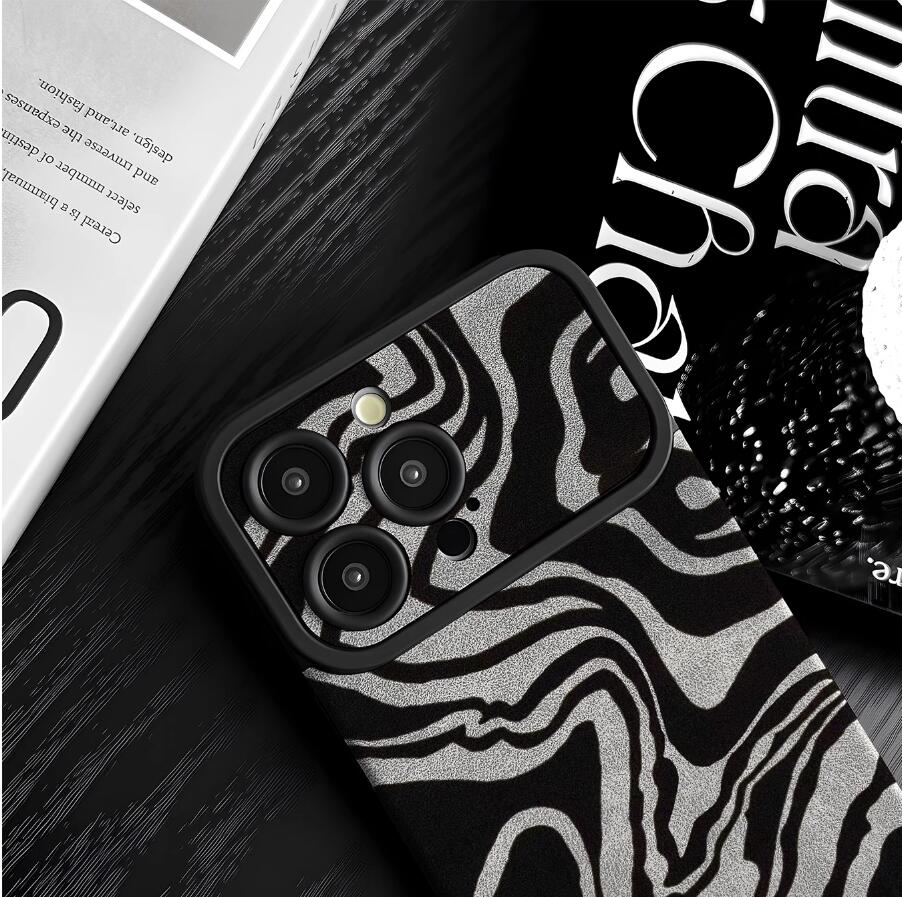 bohm-oder-grant-zebra-pattern-iphone-17-pro-max-case-trendy_7