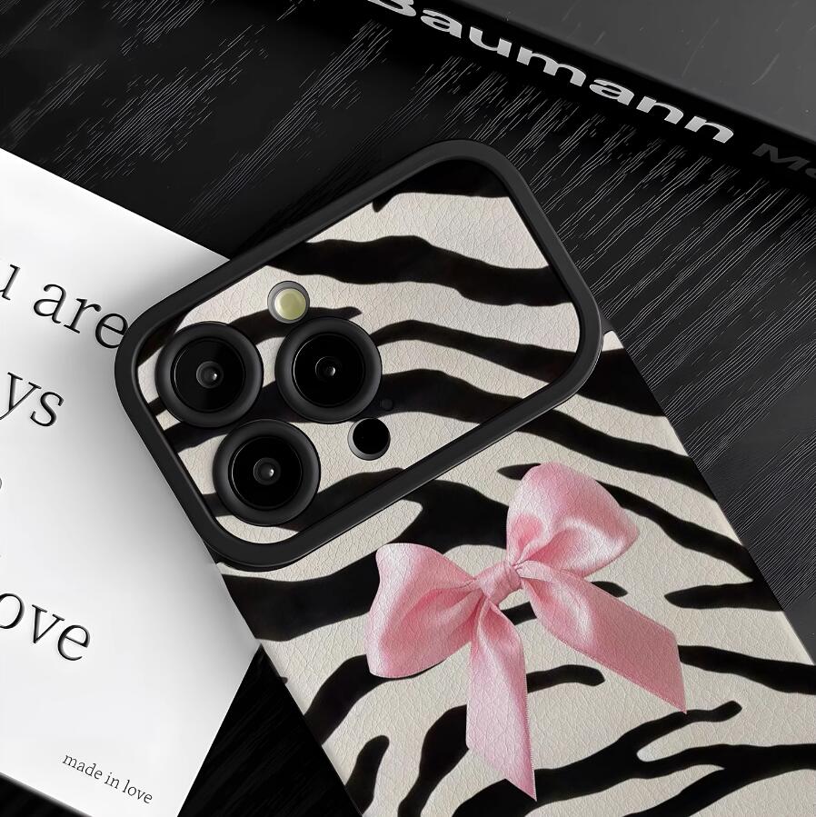 bow-hartmann-breg-zebra-pattern-iphone-17-pro-max-cover-trendy_8
