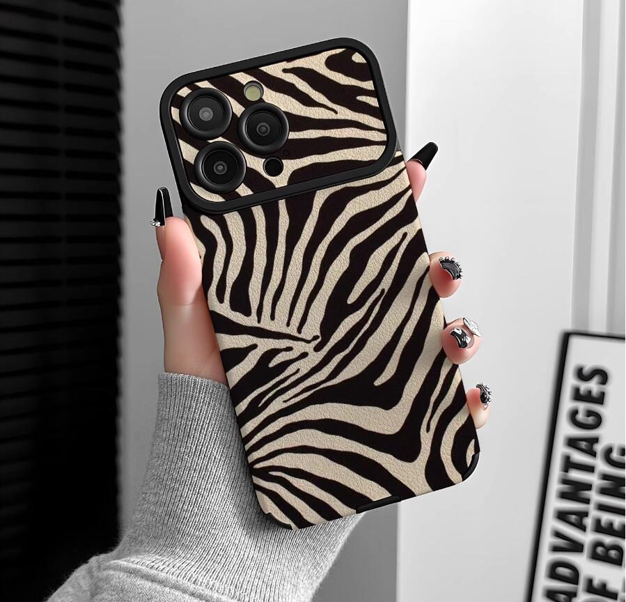 burchell-zebra-patchwork-pattern-iphone-17-pro-max-cover-trendy_5
