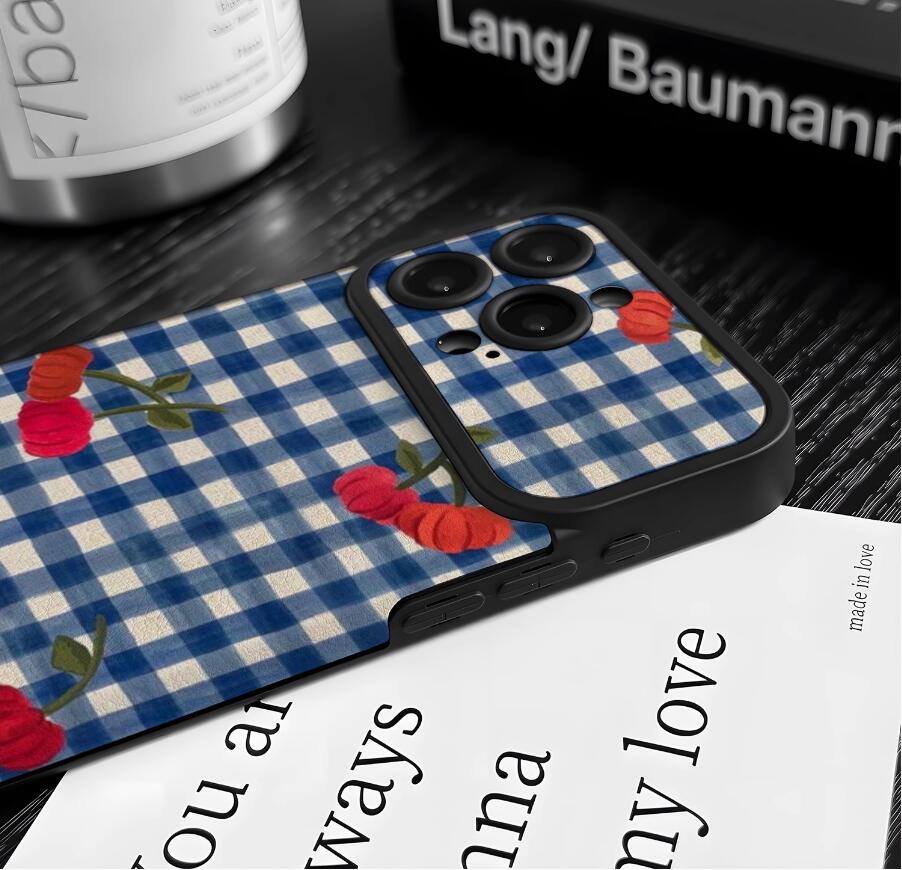 heckered-flower-grid-painting-iphone-17-pro-max-case-silicone_7