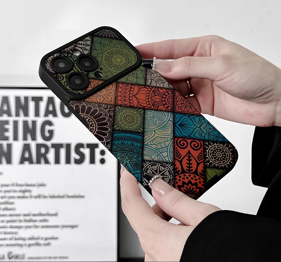 checkered-mandala-pattern-iphone-17-pro-max-case_2