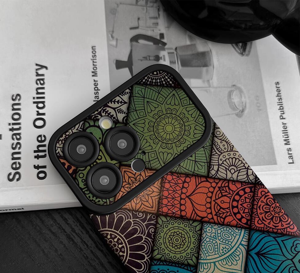 checkered-mandala-pattern-iphone-17-pro-max-case