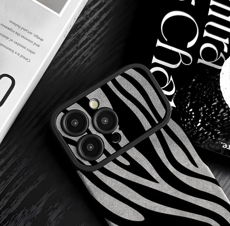 crawshay-zebra-patchwork-pattern-iphone-17-pro-max-case-trendy_7