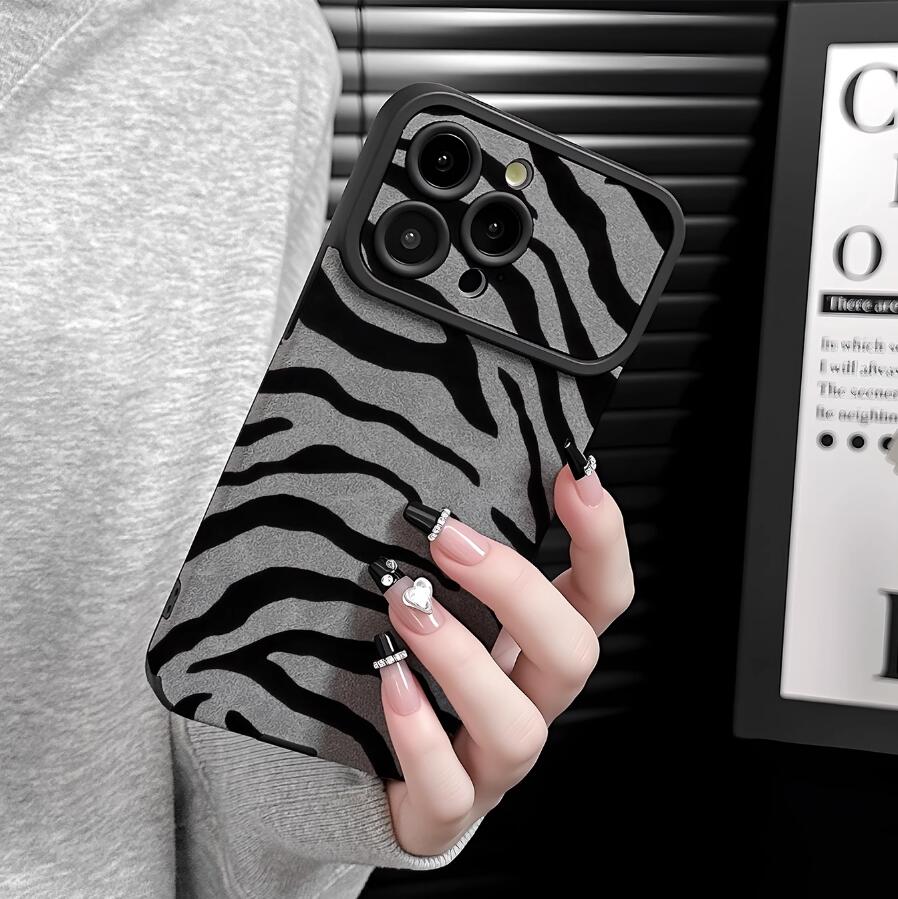 equus-quagga-zebra-pattern-iphone-17-pro-max-case-trendy_1