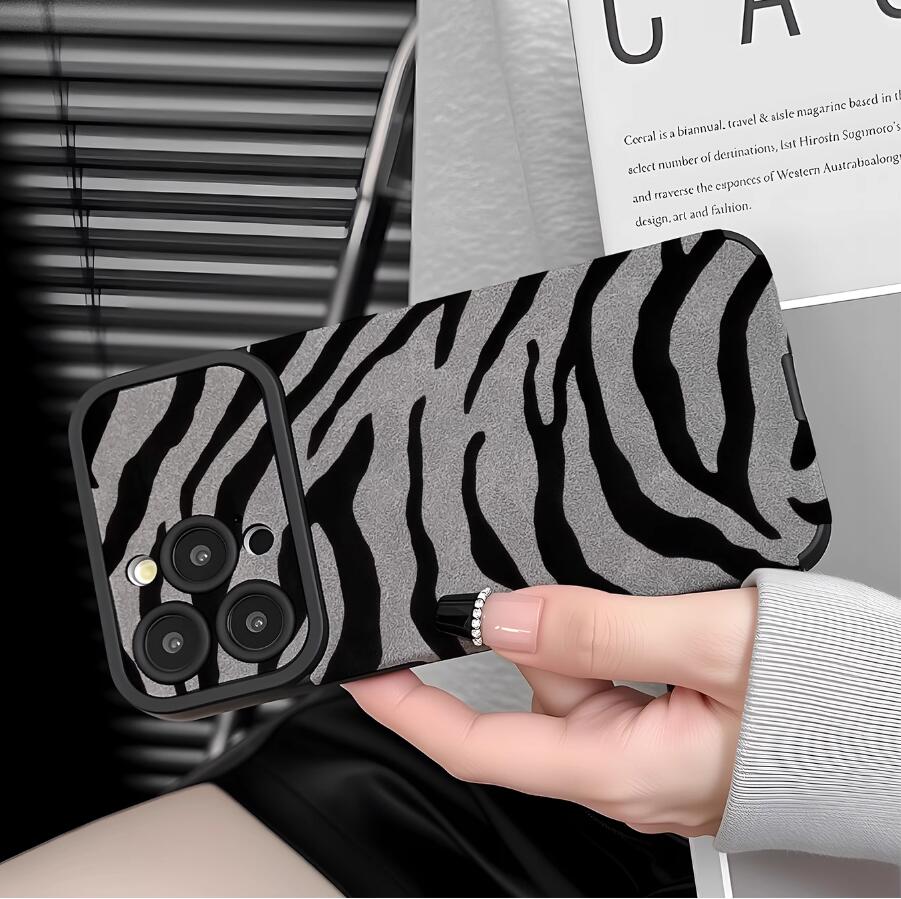 equus-quagga-zebra-pattern-iphone-17-pro-max-case-trendy_4