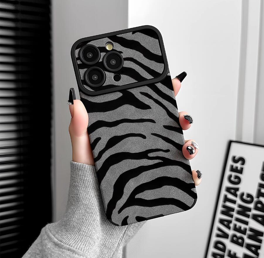 equus-quagga-zebra-pattern-iphone-17-pro-max-case-trendy_5
