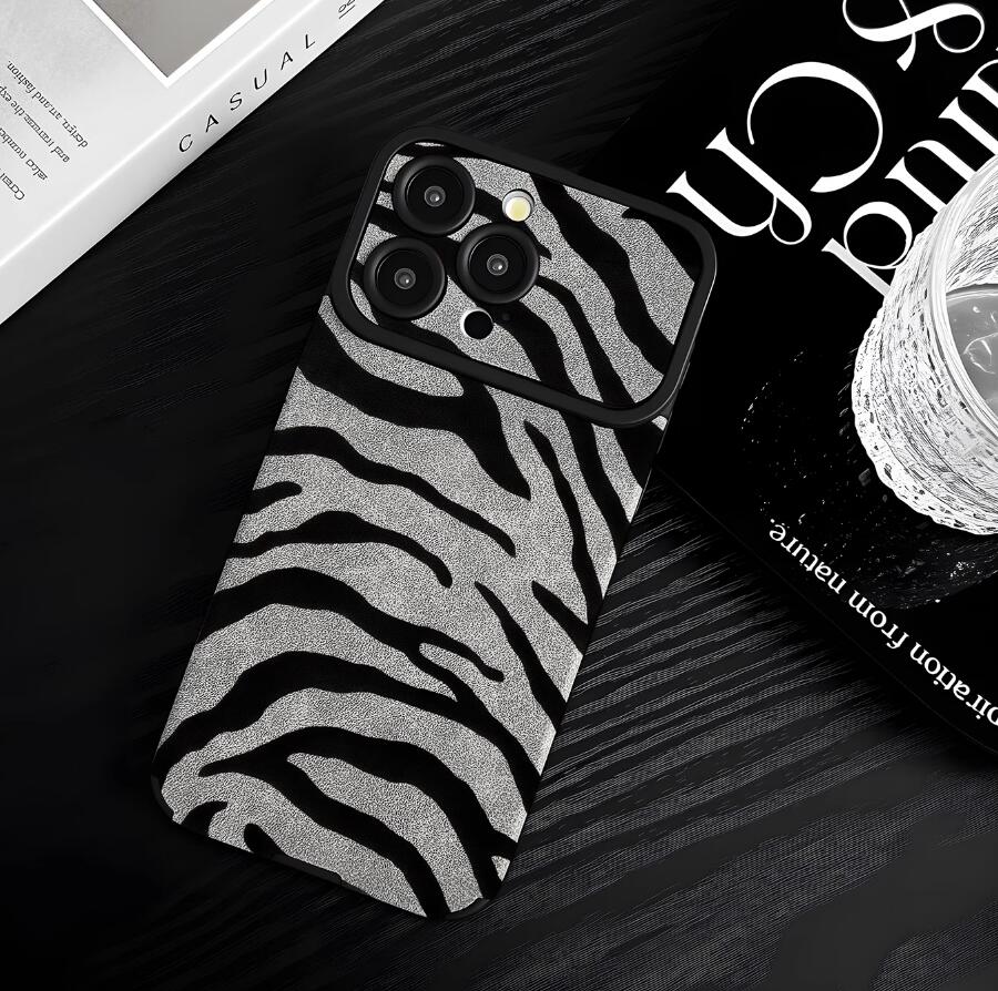equus-quagga-zebra-pattern-iphone-17-pro-max-case-trendy_6