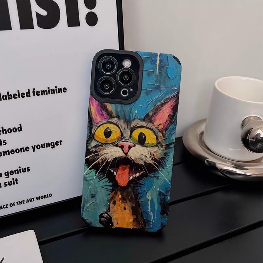 frightened-cat-rainbow-painting-iphone-16-pro-max-cover-lgbt_4