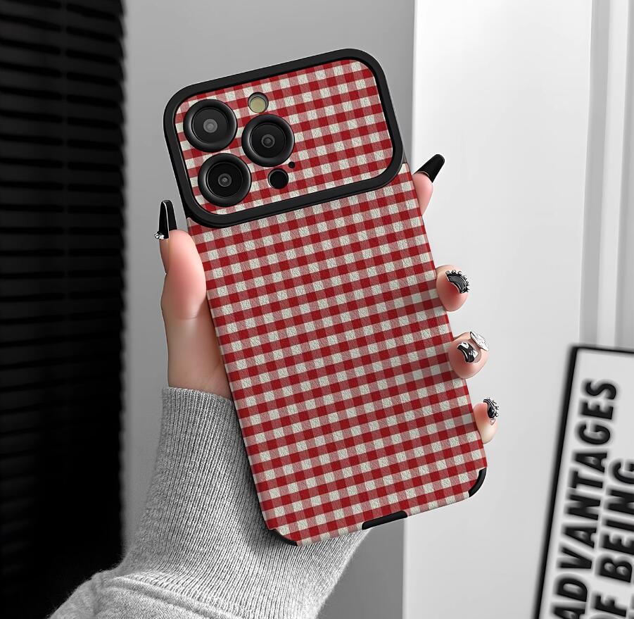 gingham-grid-red-painting-iphone-17-pro-max-case-silicone_4