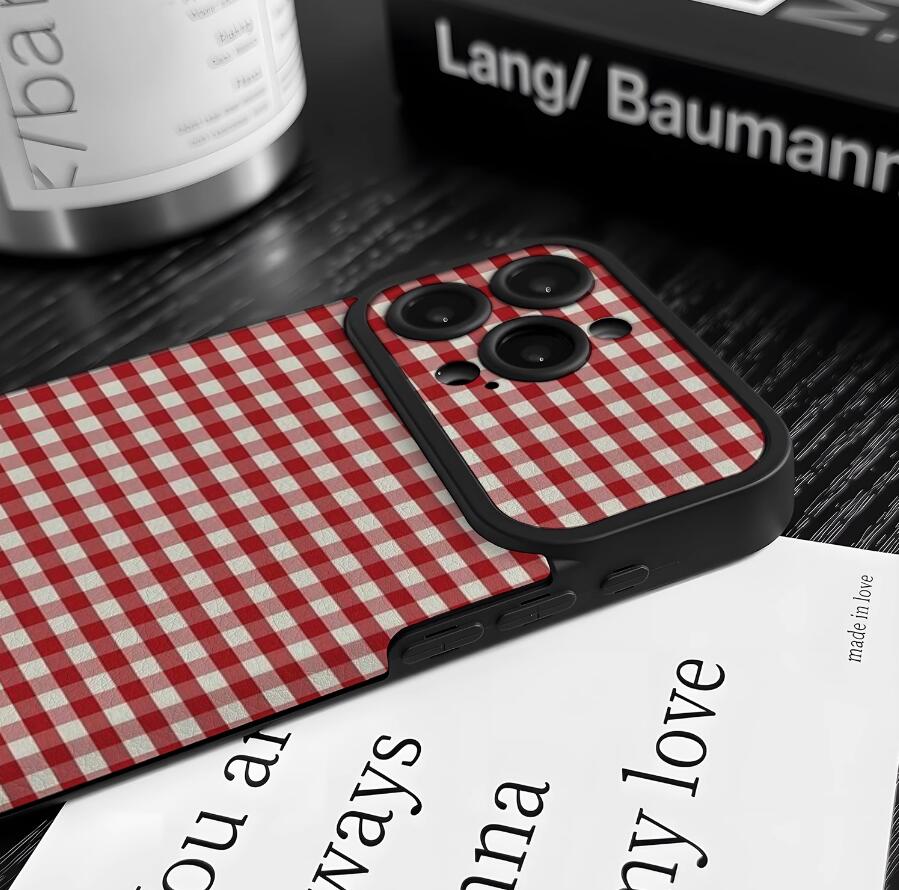 gingham-grid-red-painting-iphone-17-pro-max-case-silicone_6