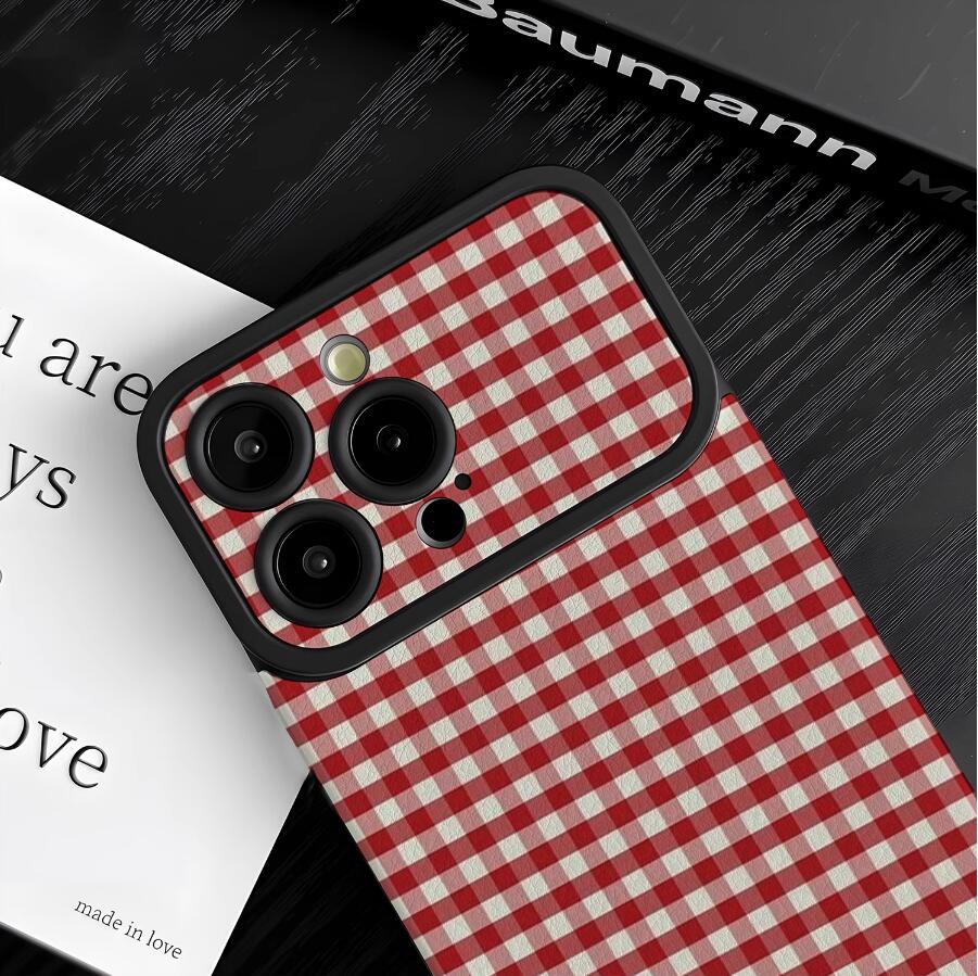 gingham-grid-red-painting-iphone-17-pro-max-case-silicone_7