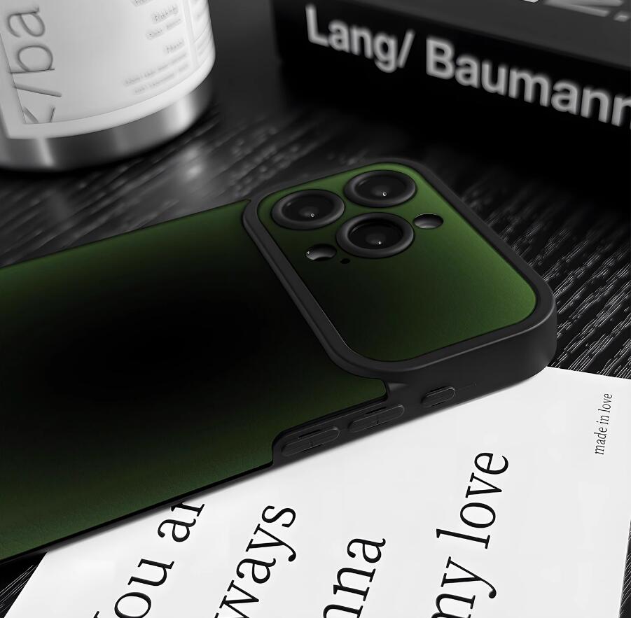 gradient-emerald-painting-iphone-17-pro-max-case-silicone_7