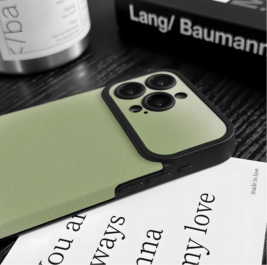 gradient-green-painting-iphone-17-pro-max-case-silicone-leather_7