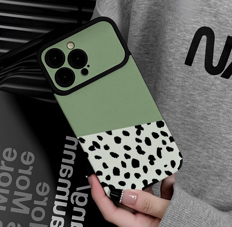 green-lepoard-patchwork-pattern-iphone-17-pro-max-case-trendy_3