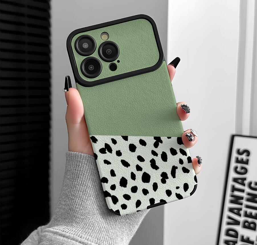 green-lepoard-patchwork-pattern-iphone-17-pro-max-case-trendy_5