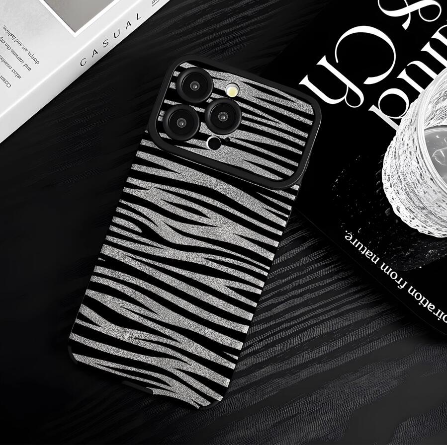 grevy-zebra-pattern-iphone-17-pro-max-cover-trendy_6