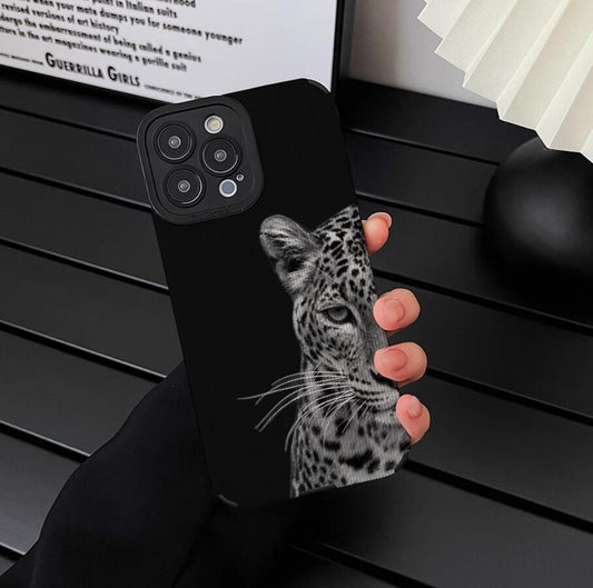 independent-leopard-painting-iphone-16-pro-max-cover-darkness_7