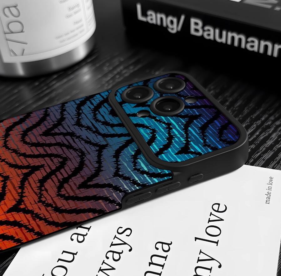 laser-billow-rainbow-painting-iphone-17-pro-max-case-lgbt-flag_7