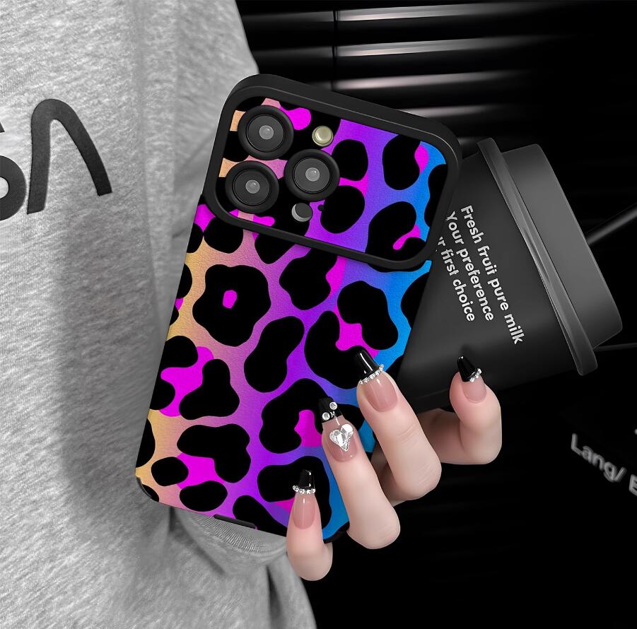 laser-leopard-rainbow-painting-iphone-17-pro-max-case-lgbt-flag_2
