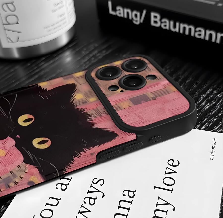 lazy-black-cat-painting-iphone-17-pro-max-case-silicone_7