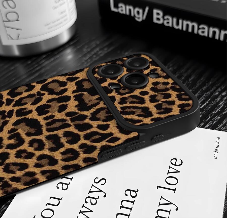 leopard-pattern-iphone-17-pro-max-case-silicone-leather-skin_7