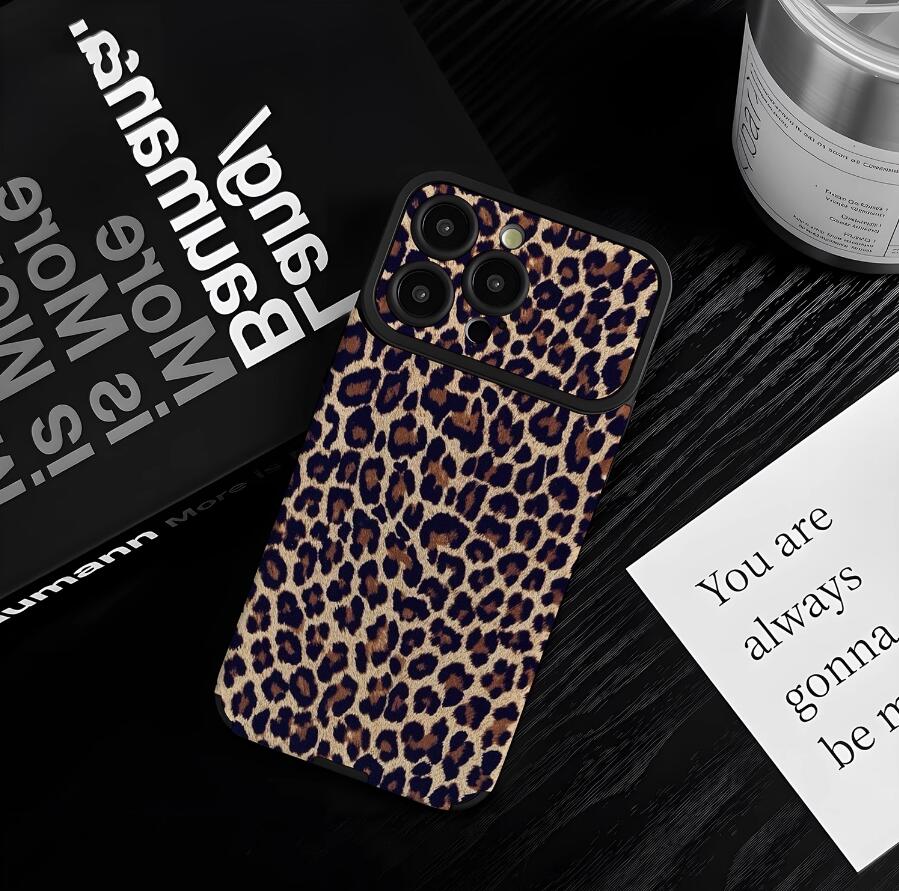mystery-nobility-lepoard-pattern-iphone-17-pro-max-case-trendy_6