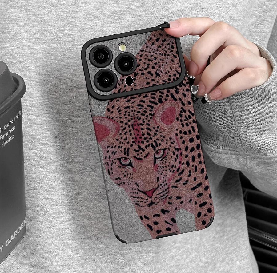 pink-leopard-pattern-iphone-17-pro-max-case-silicone_3