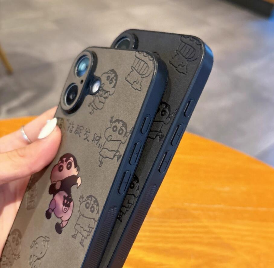 shin-chan-buns-embossment-laser-dazzling-iphone-16-case-cartoon_8