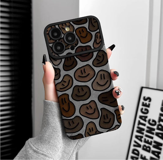 smiling-face-painting-iphone-17-pro-max-case-silicone-leather_5