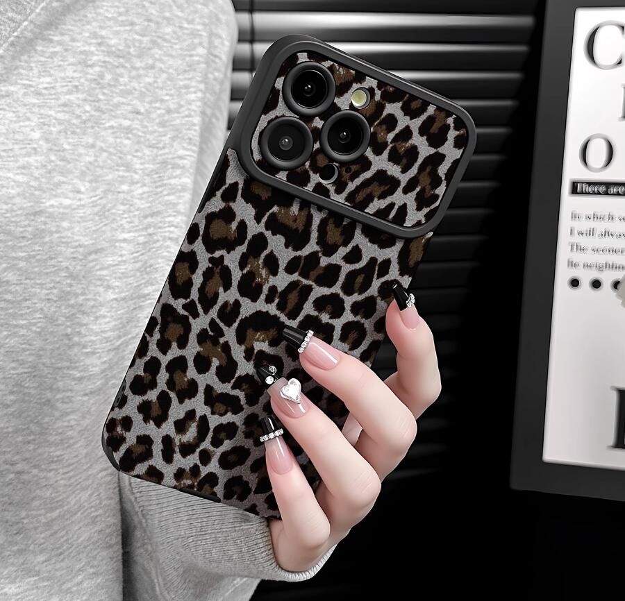 strength-courage-lepoard-pattern-iphone-17-pro-max-case-trendy_1
