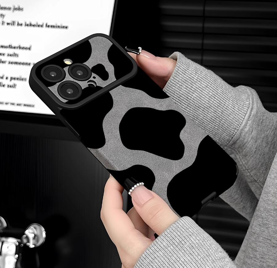 tactful-dairy-cow-pattern-iphone-17-pro-max-case-trendy_2