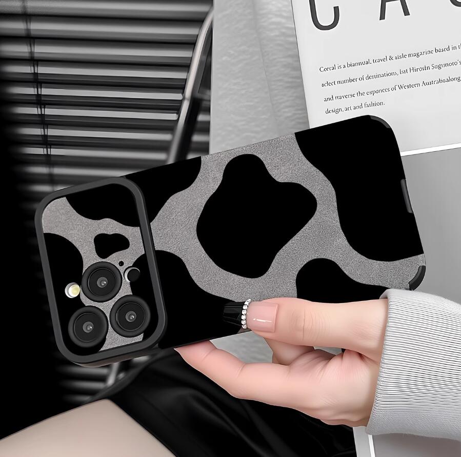 tactful-dairy-cow-pattern-iphone-17-pro-max-case-trendy_4