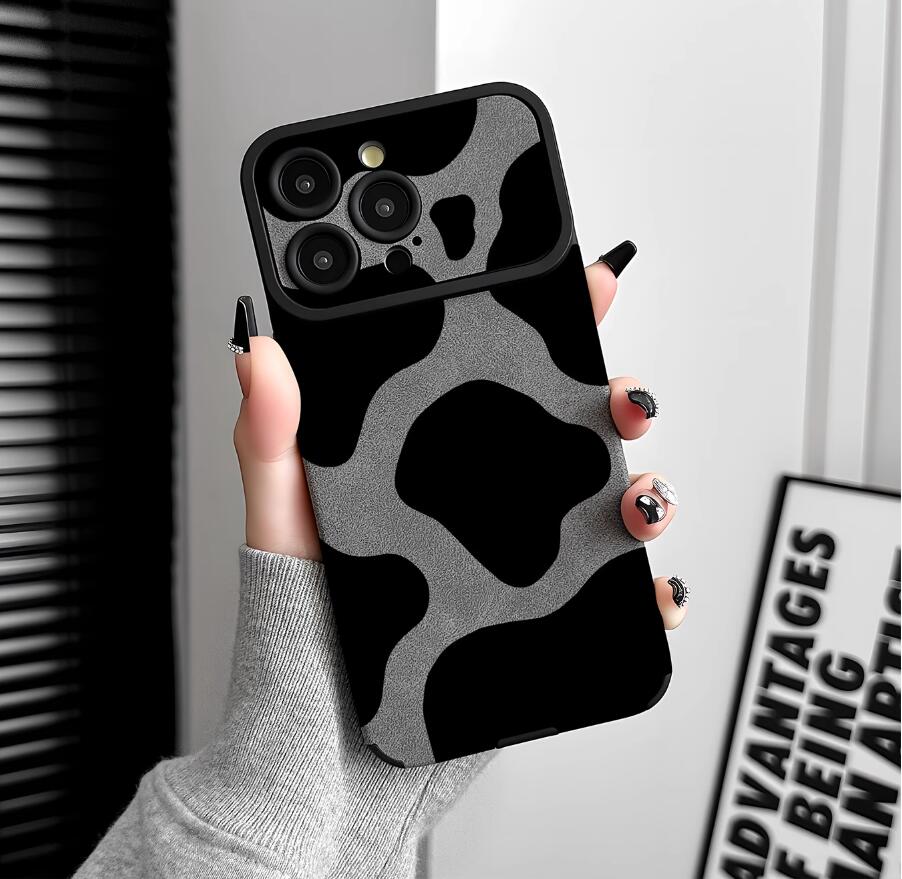 tactful-dairy-cow-pattern-iphone-17-pro-max-case-trendy_5