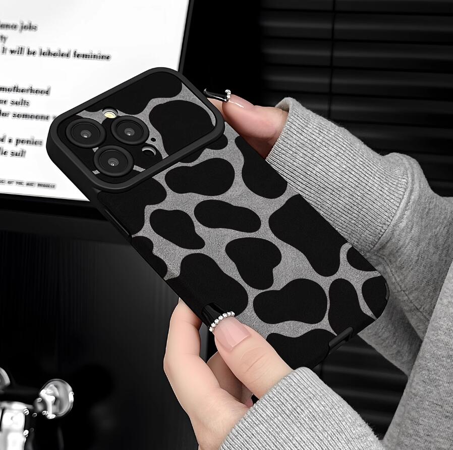 warm-dairy-cow-pattern-iphone-17-pro-max-case-trendy_2