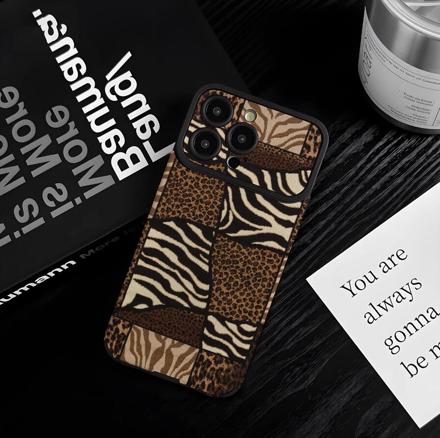 zebra-leopard-patchwork-pattern-iphone-17-pro-max-case-trendy_6