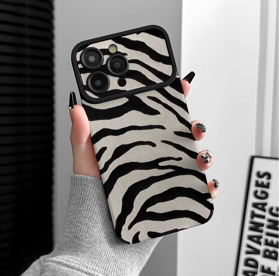 zebra-pattern-iphone-17-pro-max-case-silicone-leather_5